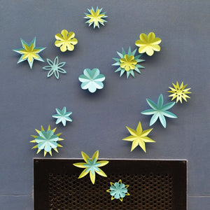 Kit fleurs liberty en papier bleu clair et jaune PliPapierCiseaux - idée décoration