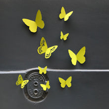 Charger l&#39;image dans la galerie, Kit de papillons Siméon en papier vert PliPapierCiseaux - idée décoration