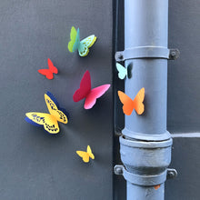 Charger l&#39;image dans la galerie, Kit de papillons Siméon en papier multicolore PliPapierCiseaux - idée décoration