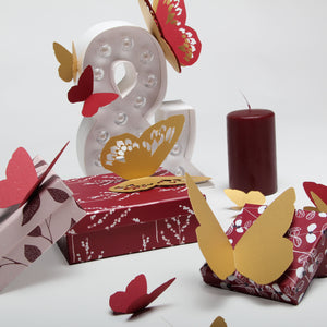 Kit de papillons Siméon en papier pailleté doré et rouge PliPapierCiseaux - idée décoration